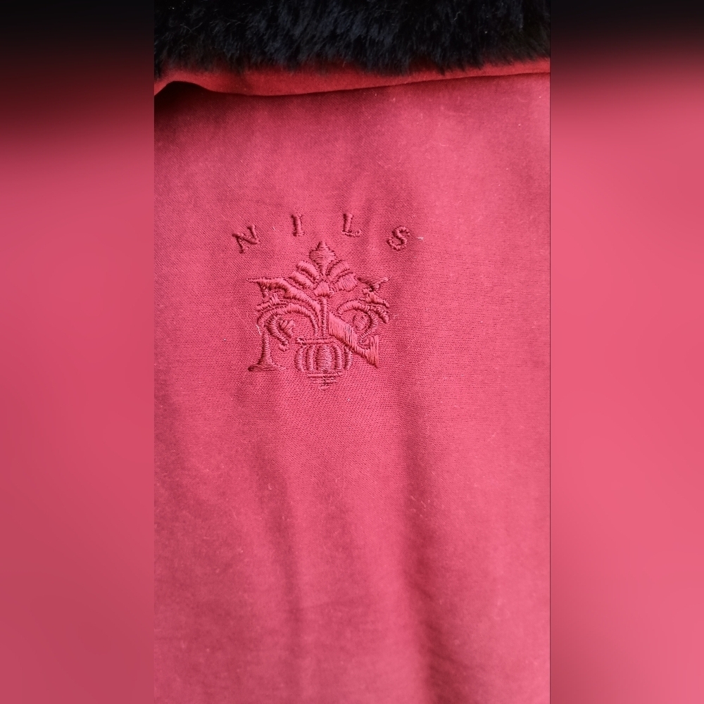 Vintage Nils Women's Burgundy Jacket with Black Collar_12 - Picture 9 of 11